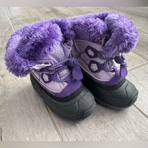Kamik kids snow boots. Excellent condition. Size 5.